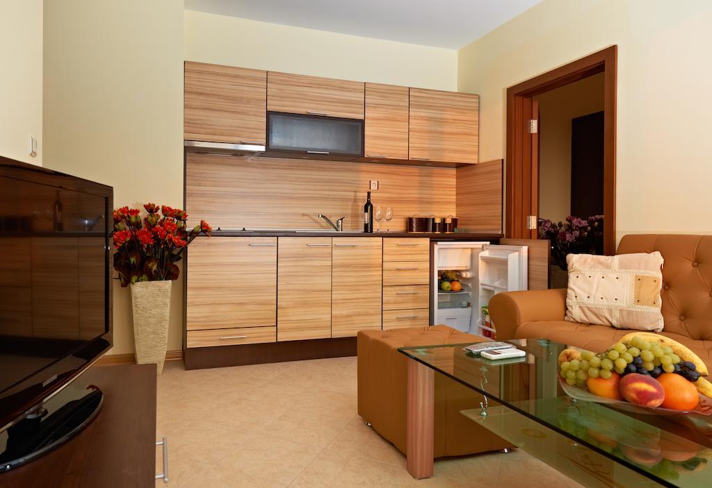 Stanny Court Aparthotel Nesebar Pokoj fotografie