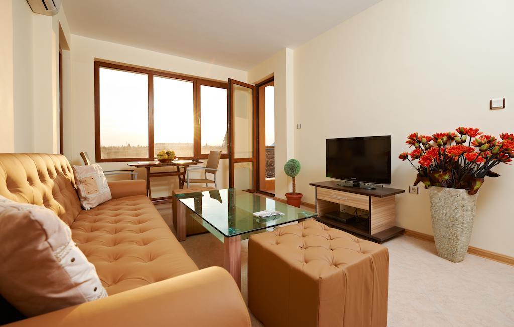 Stanny Court Aparthotel Nesebar Pokoj fotografie
